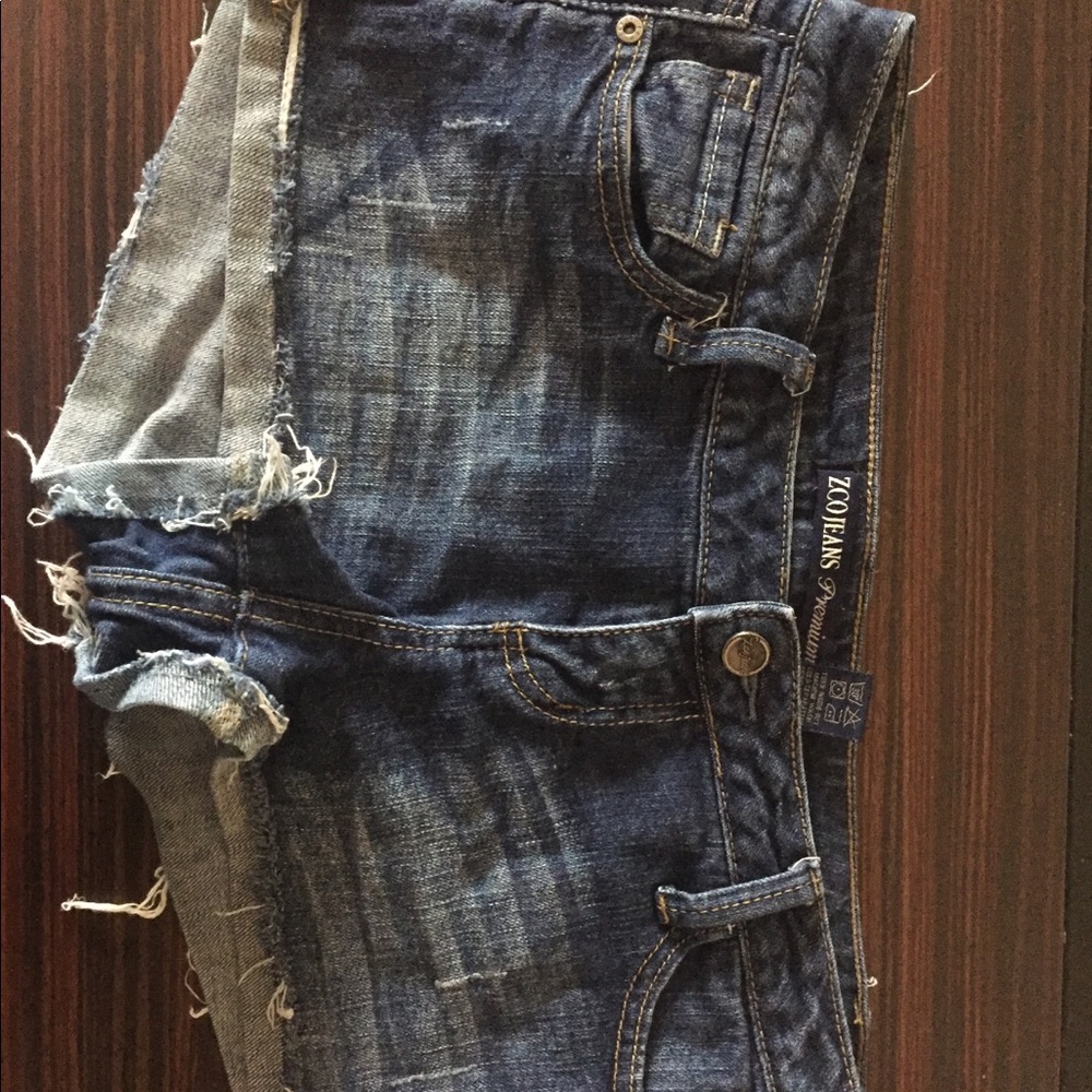 Cute pair of jean shirt!